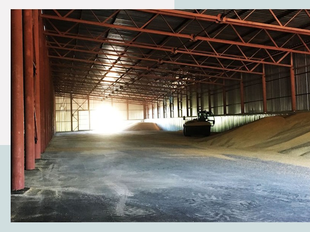 Строительство зернохранилищ в Курчатове