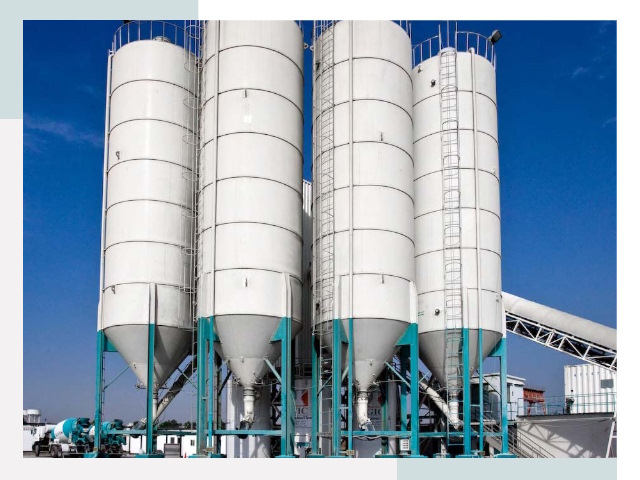 Строительство цементных силосов в Курчатове