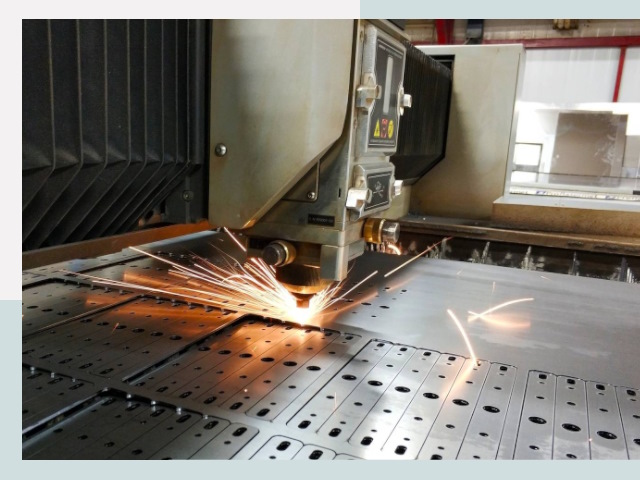 Лазерная резка металла в Курчатове от 611 руб.